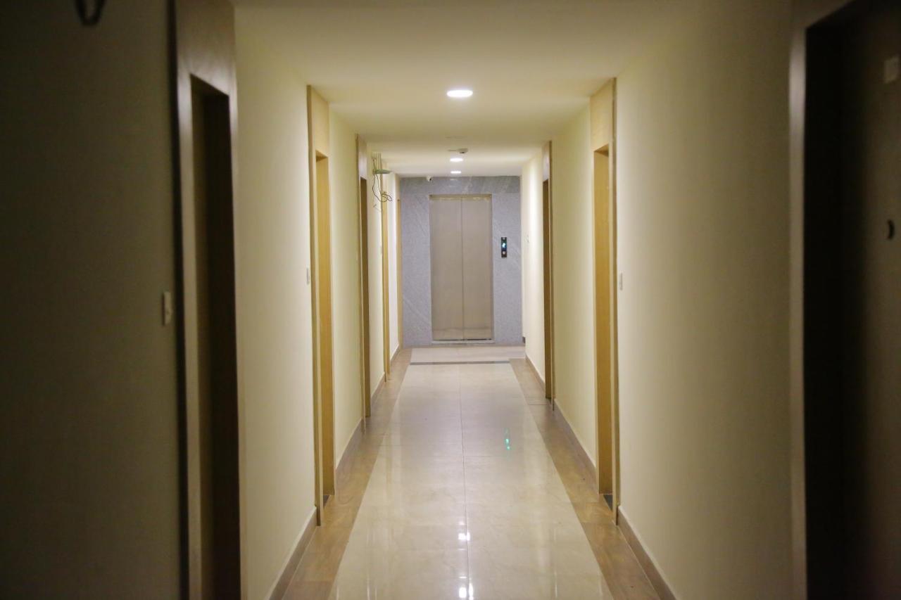 Hotel Raintr33 Hyderabad Exterior foto